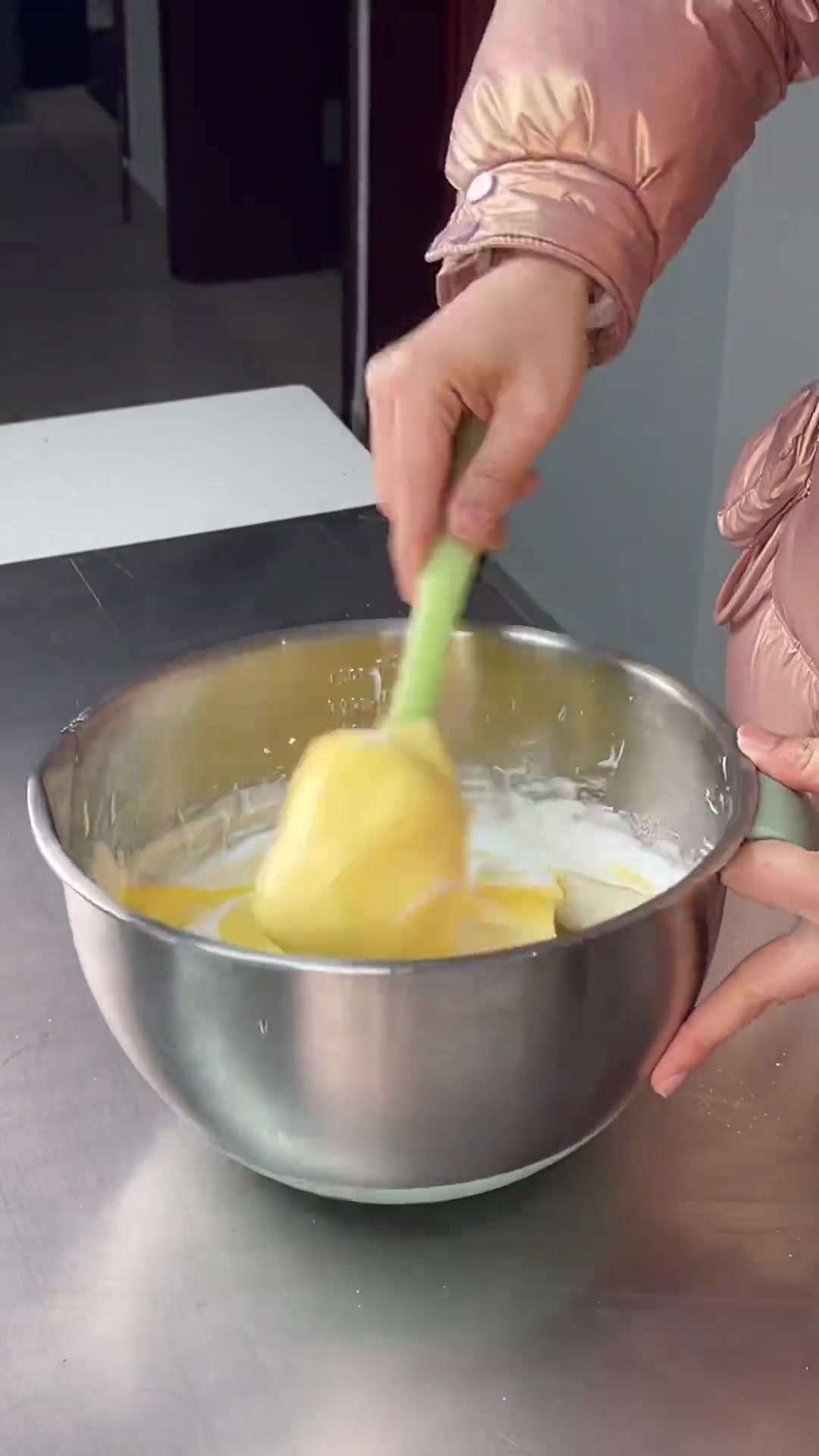 自己动手丰衣足食「草莓盒子蛋糕」太好吃啦