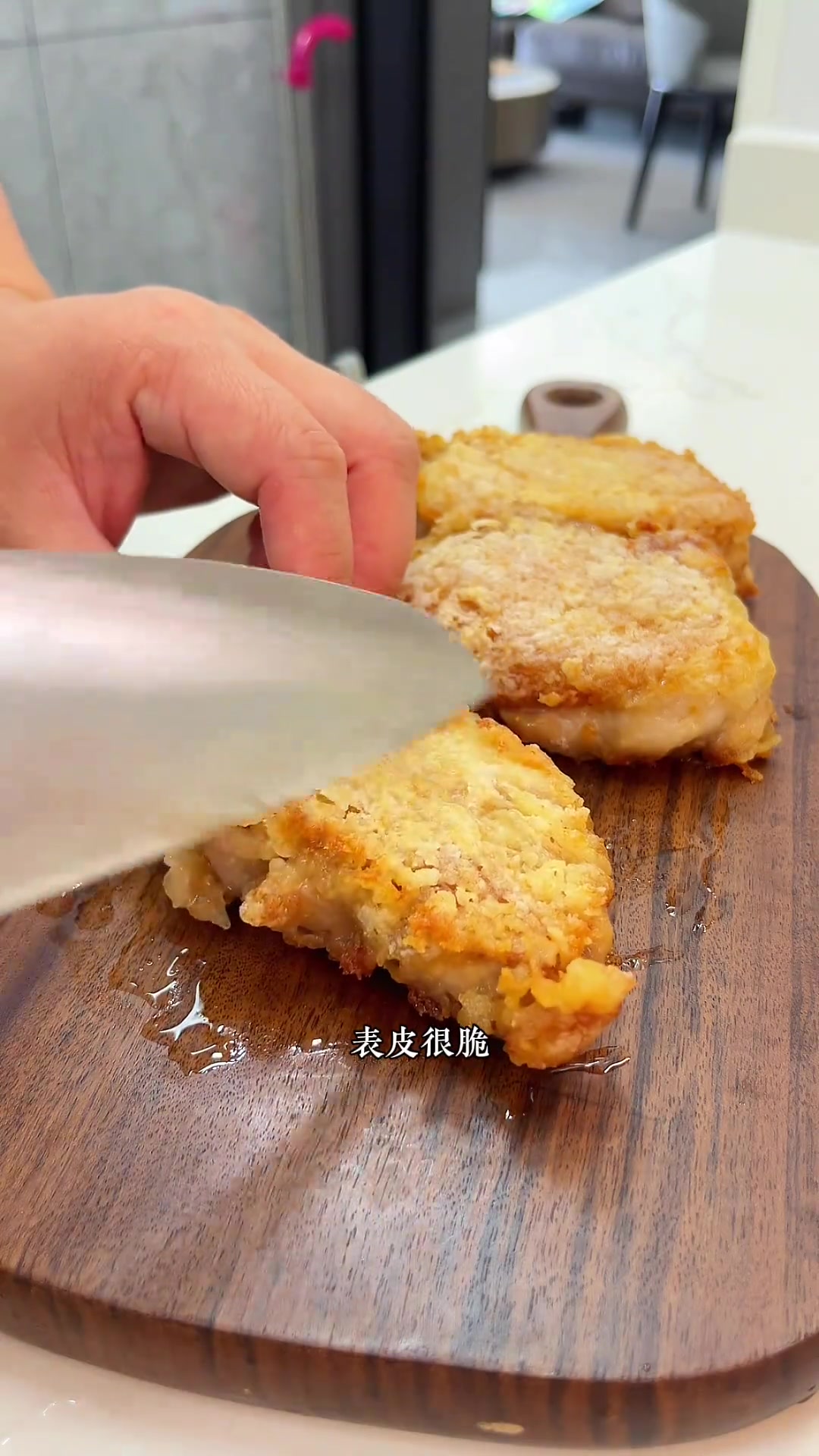 小学生的一日三餐|真的是隔段时间就想吃咖喱饭,今天做了好吃的咖喱脆皮鸡饭