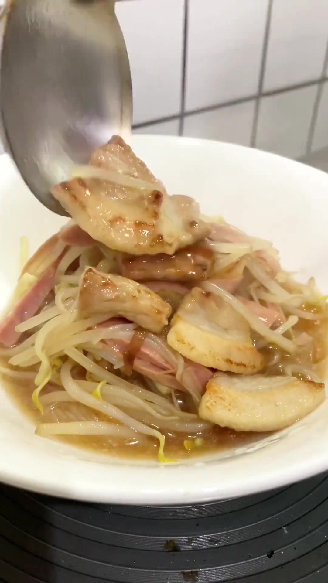 90后极简生活｜切点五花肉，自己在家做一碗猪肉粉吧，简单美味