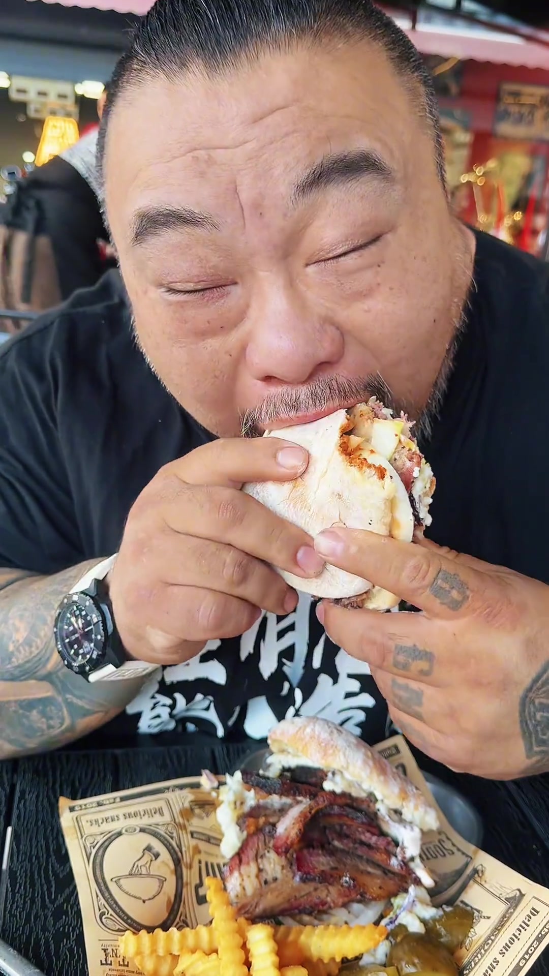 Og美式烟熏烤肉牛胸三明治