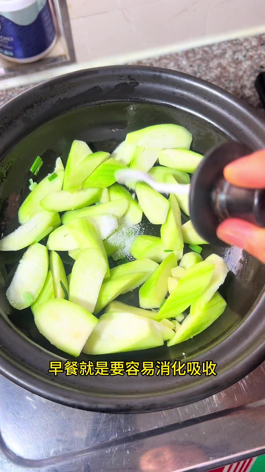 减脂的三餐我们可以参考这个搭配比例来,融入进生活的更健康