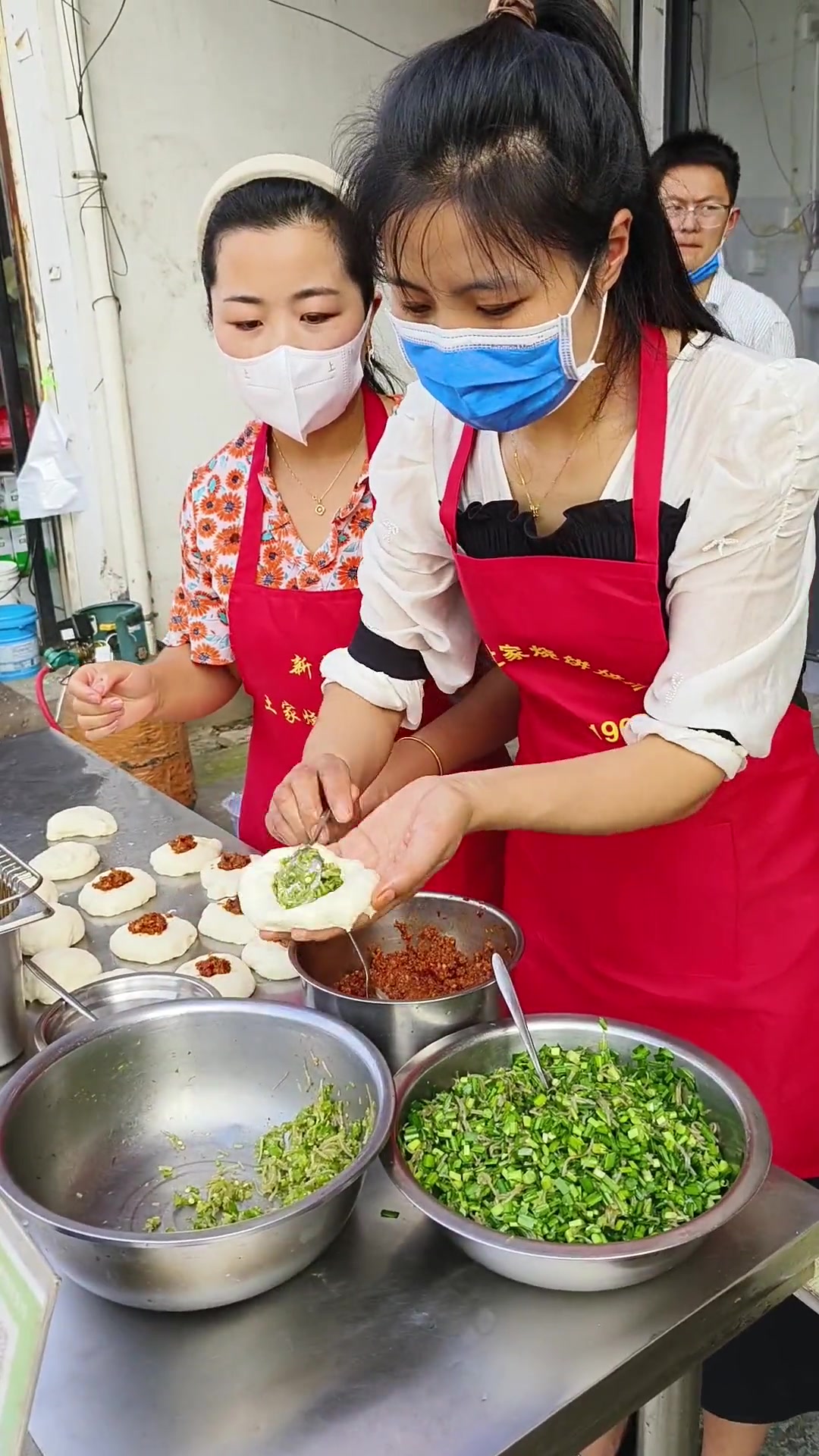 新式土家烧饼，大人小孩都爱吃，老少皆宜
