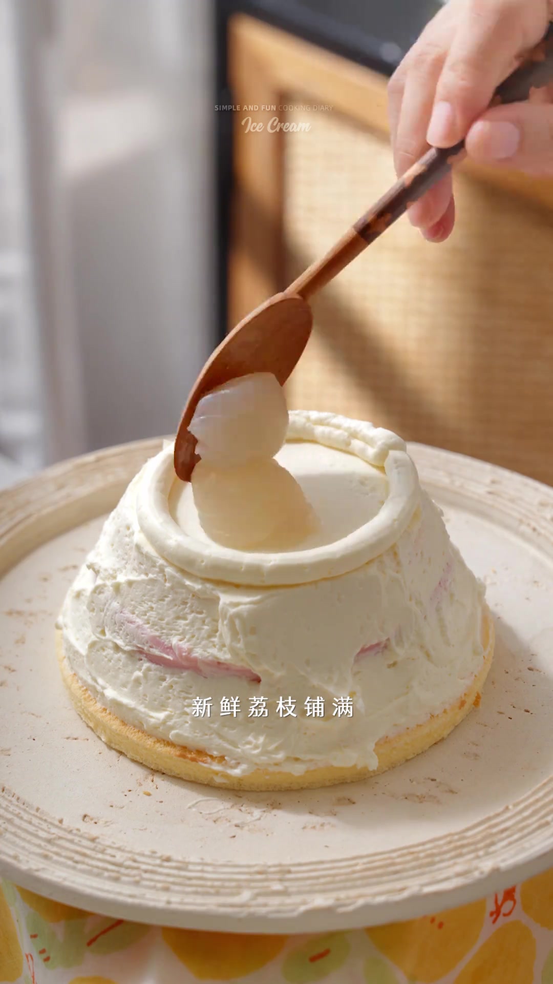 被追问800次的配方，荔枝玫瑰蛋糕来喽！一口爆汁，清甜不腻