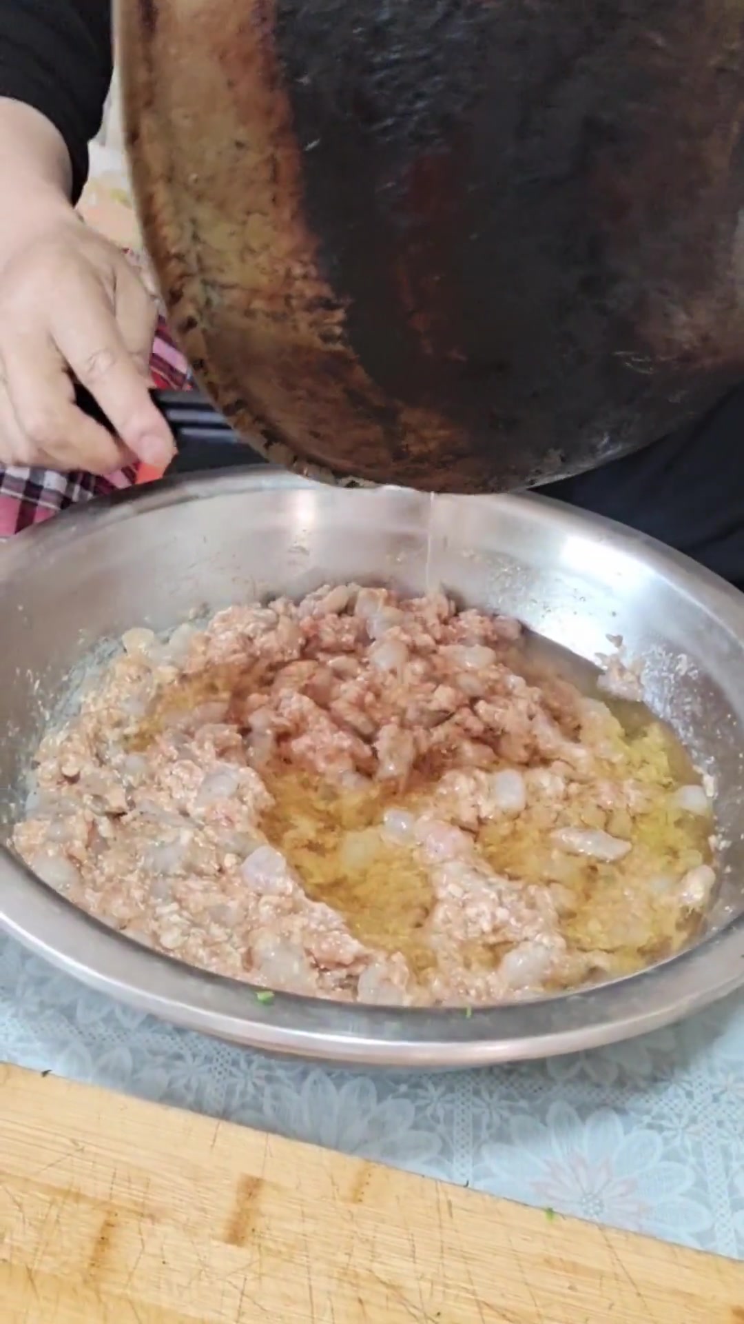 茴香、虾仁、猪肉三鲜水饺