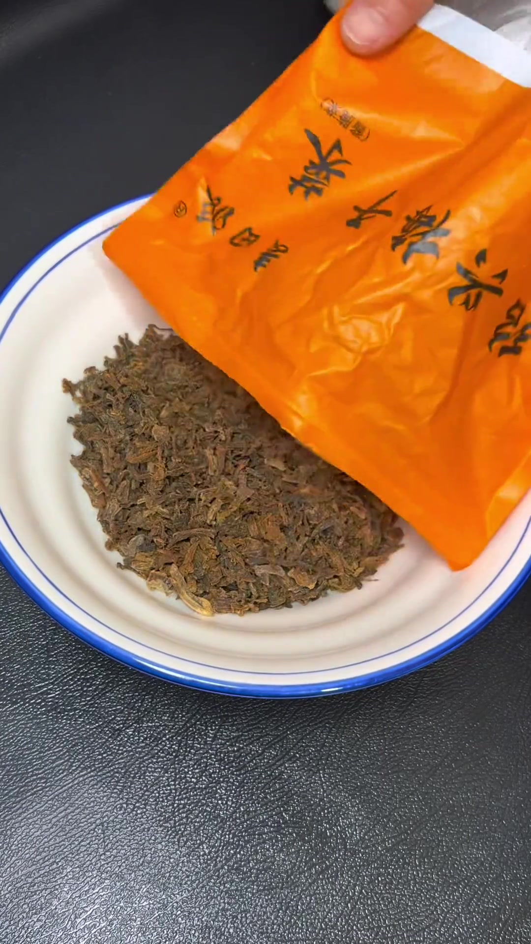 梅干菜酱肉包，老公一口气吃了五个，蓬松暄软老公直夸可以开早餐铺了