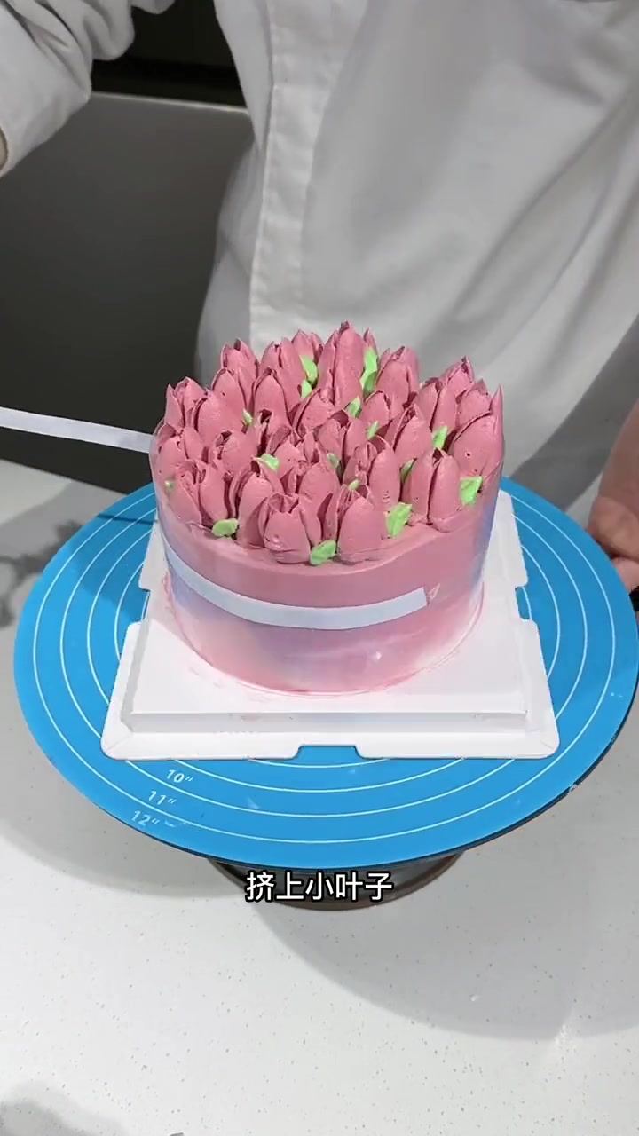 浪漫花束蛋糕简单易学挤出来是一坨的小伙伴要仔细看咯