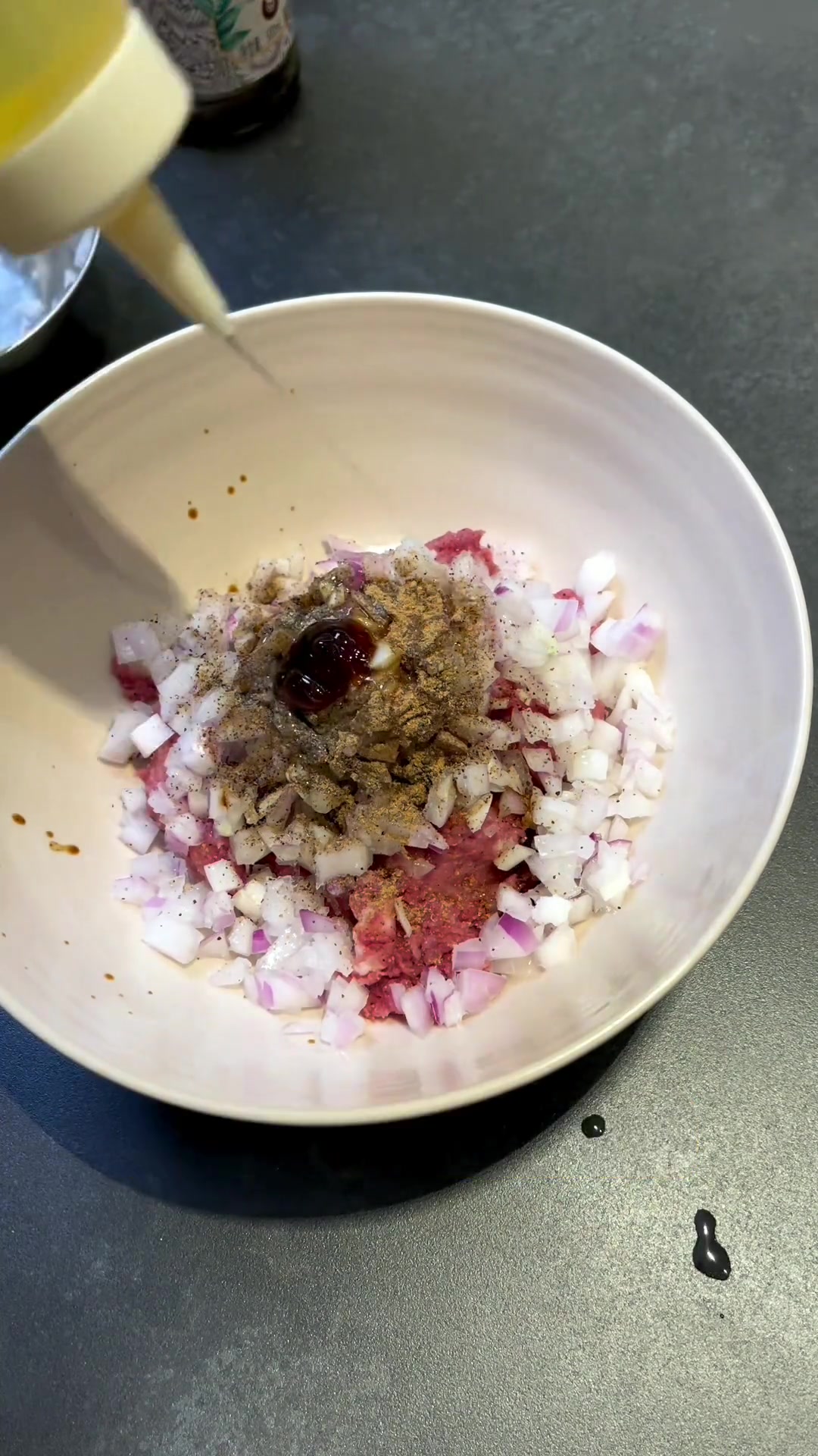 第一次用手抓饼做牛肉馅饼,太简单方便了吧