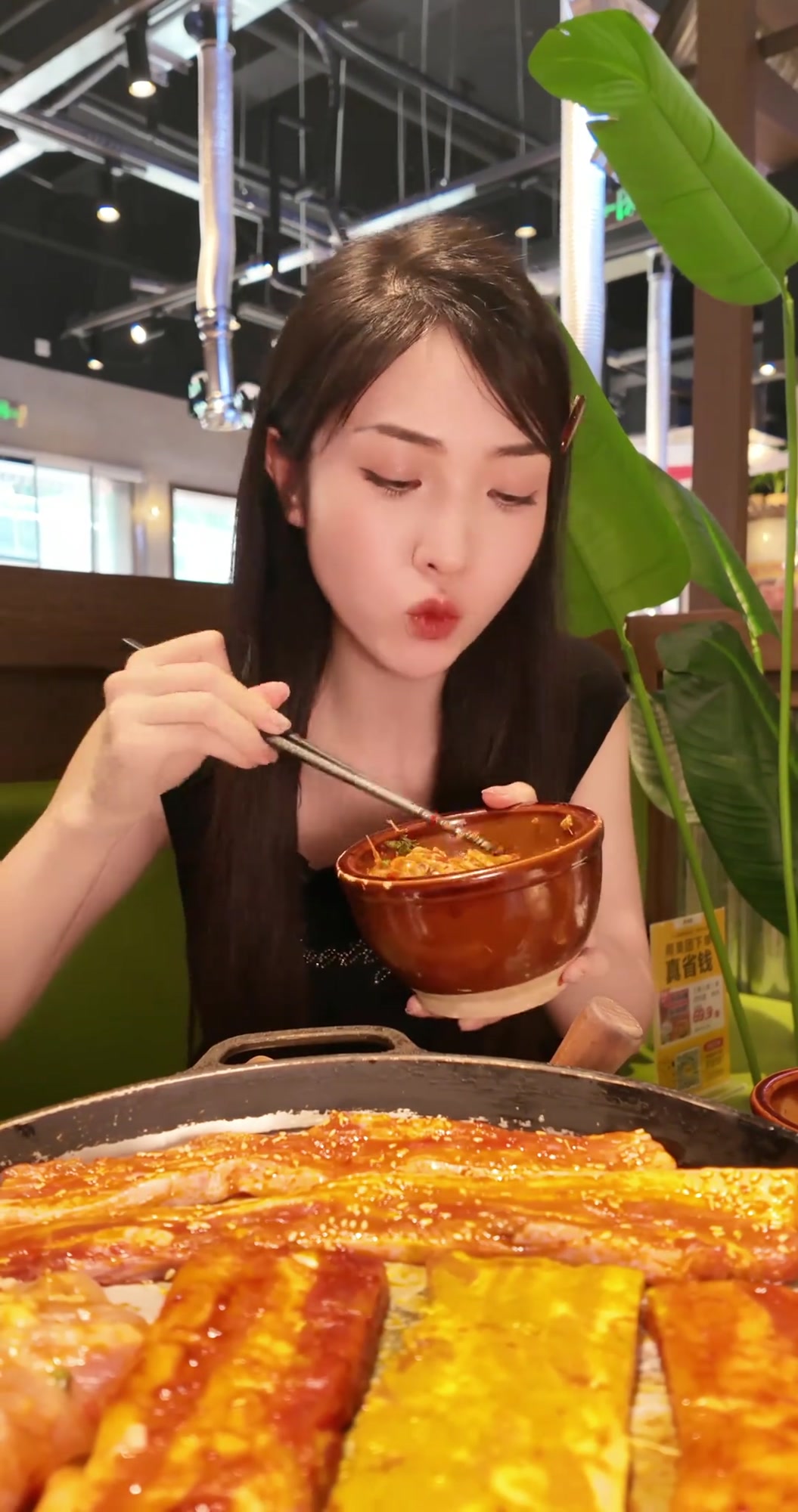 泰餐自助加烤肉自由的快乐谁懂啊扶墙出的一天!