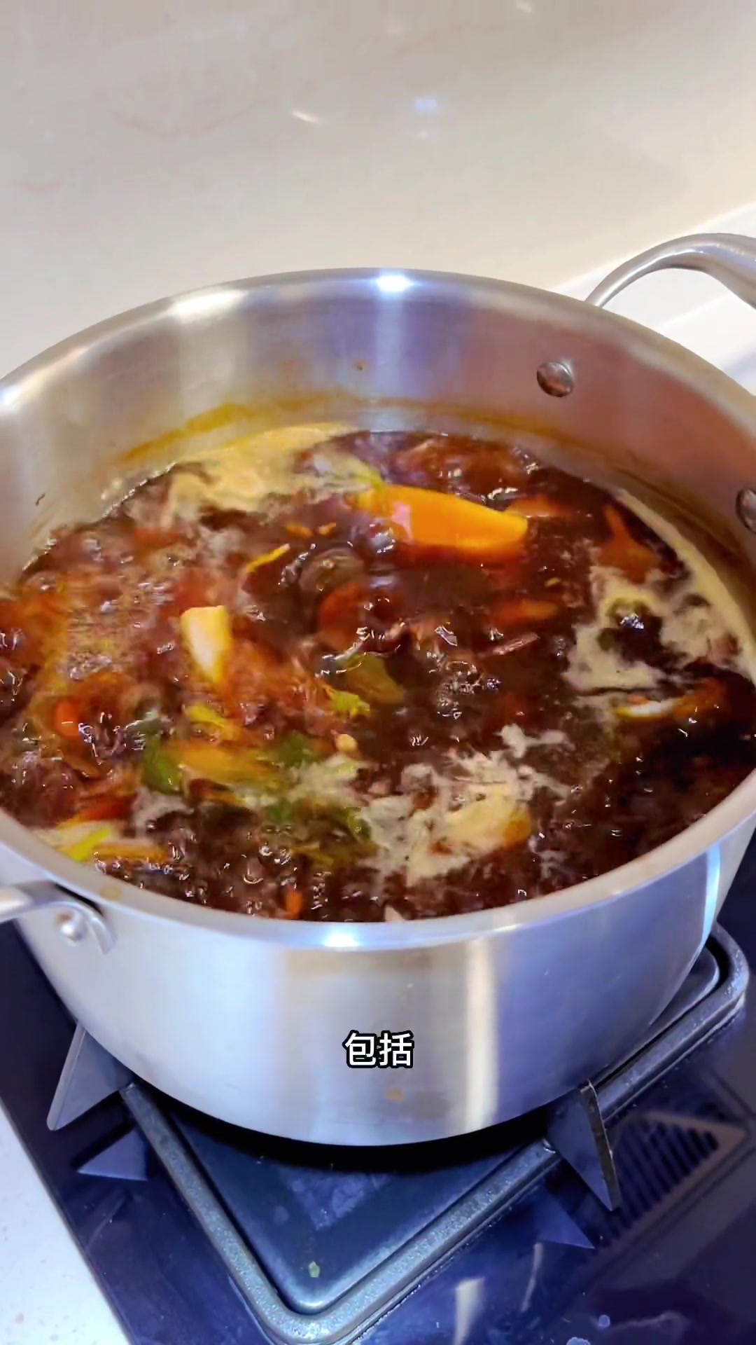 在家究竟如何卤出，软烂入味，不塞牙的卤牛腱，耐心看完这条视频，你就能找到答案……