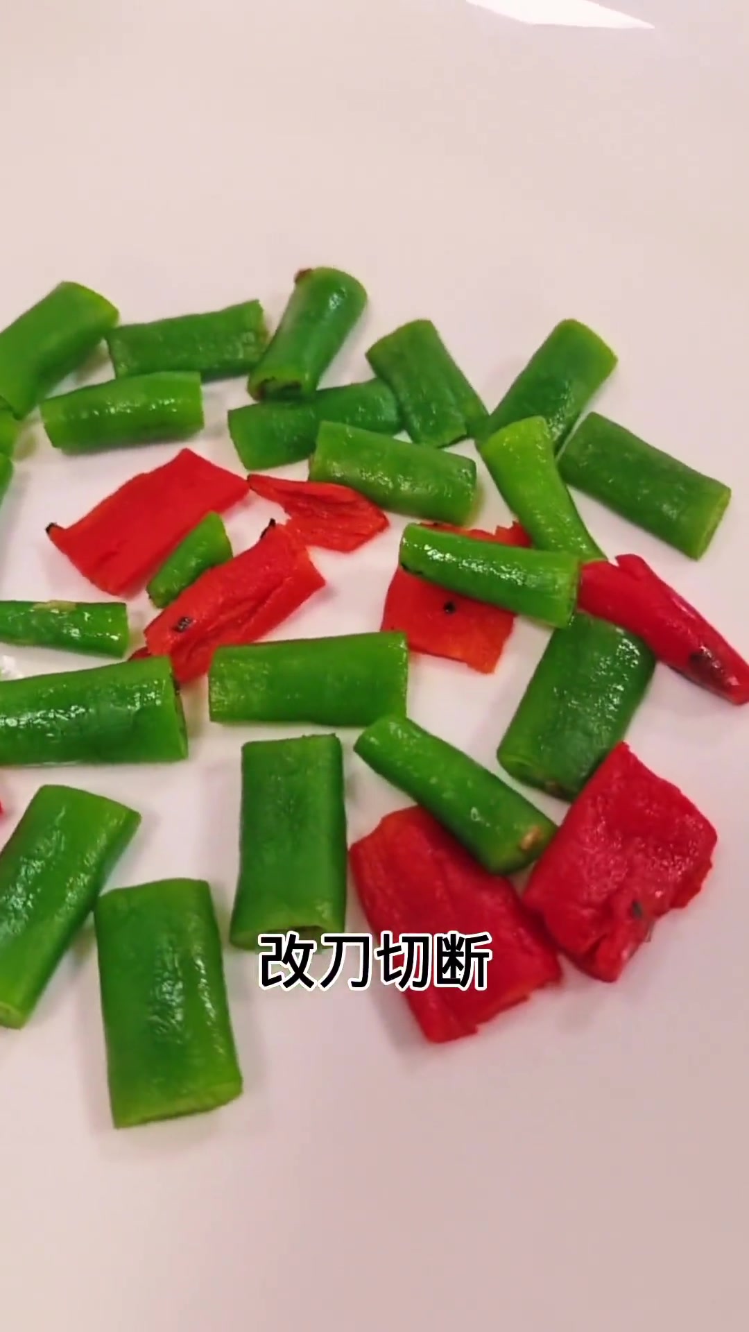这样的家常凉菜，很接地气，也很受大众的欢迎