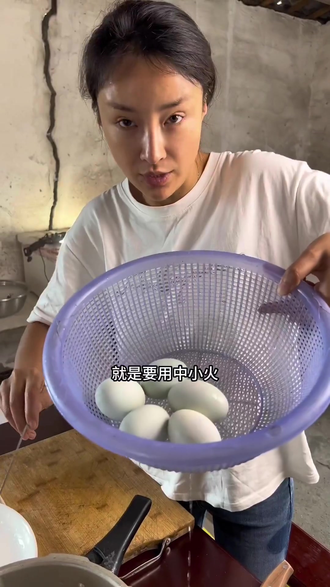 平凡日子热爱生活，咸蛋黄炒土豆丝超赞