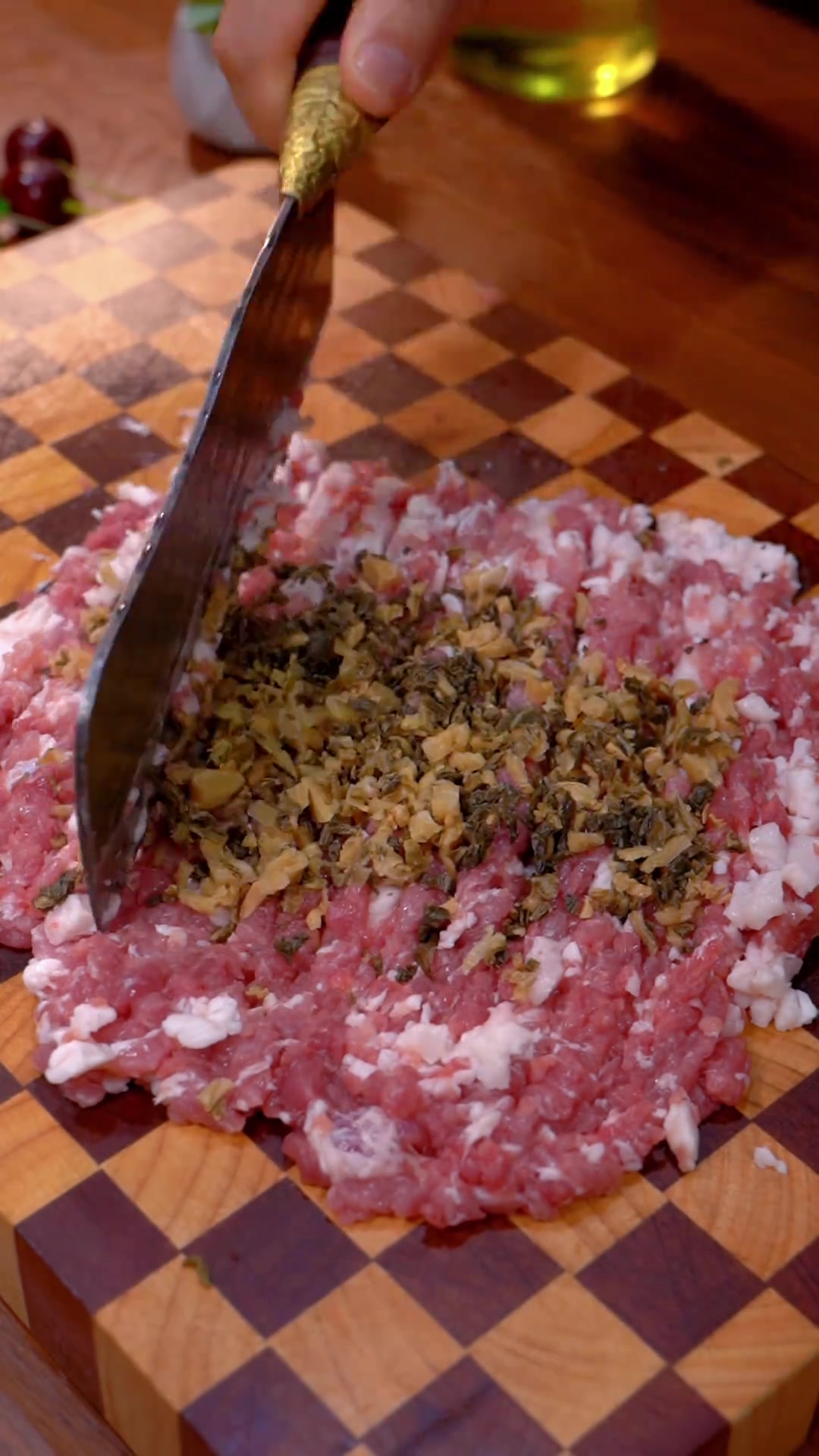 作为客家人懂得做梅菜蒸肉饼