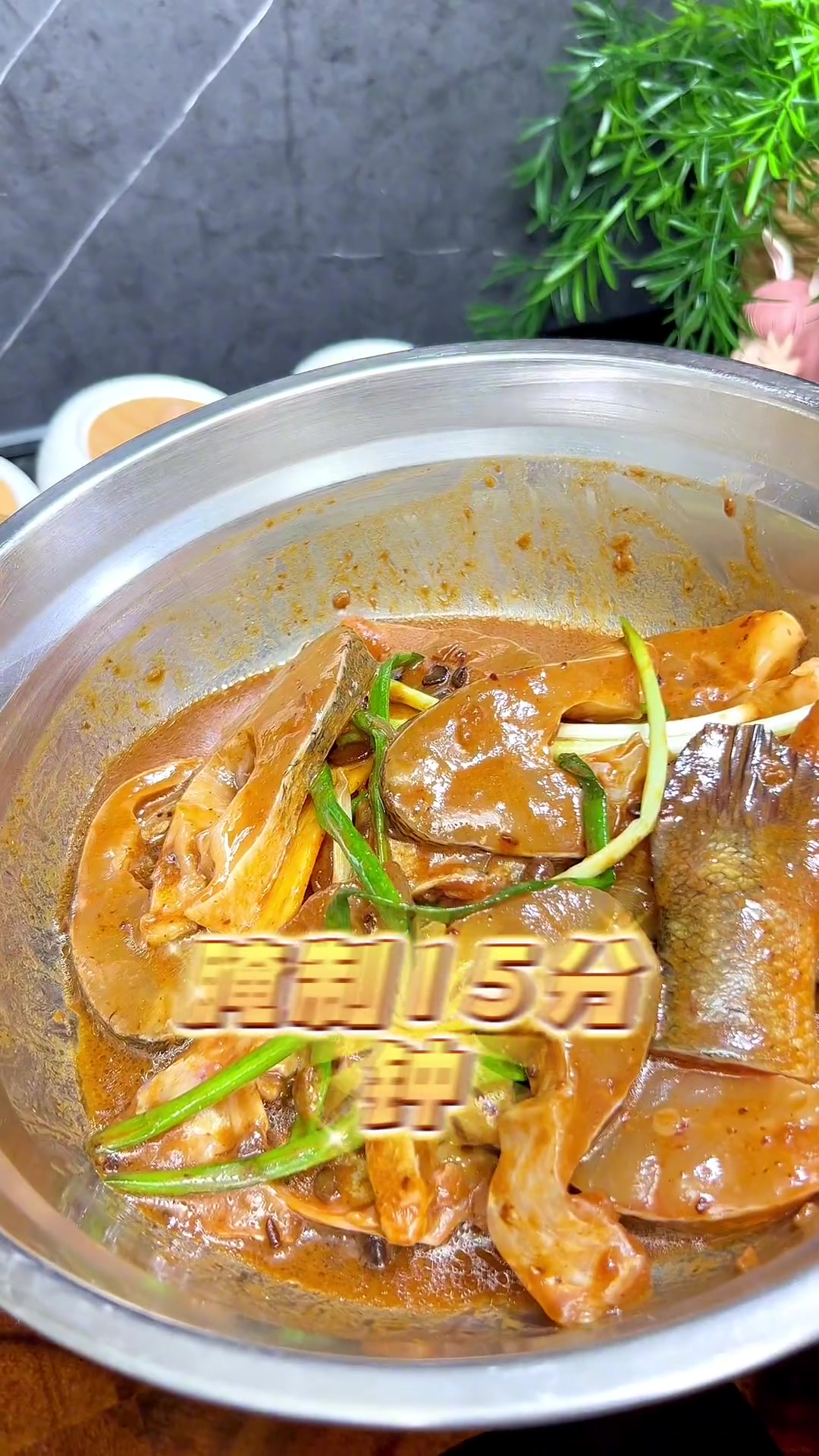 鲈鱼不总清蒸,试试豉汁焗鲈鱼,做法简单味美