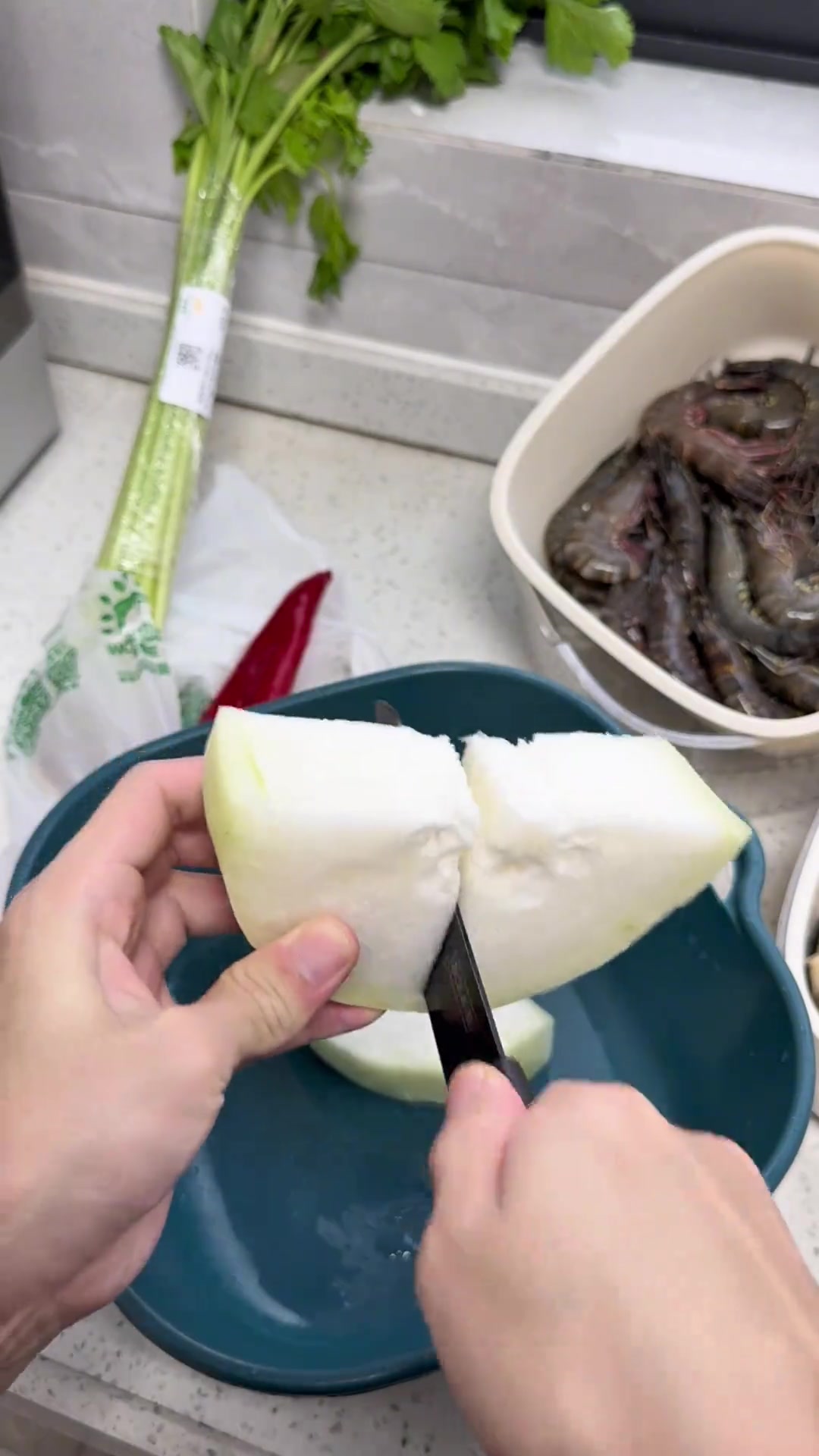 海南人做饭276集，我想说海虾最好吃的做法是白灼，应该没有反对的吧？在海南像我这样吃，想长