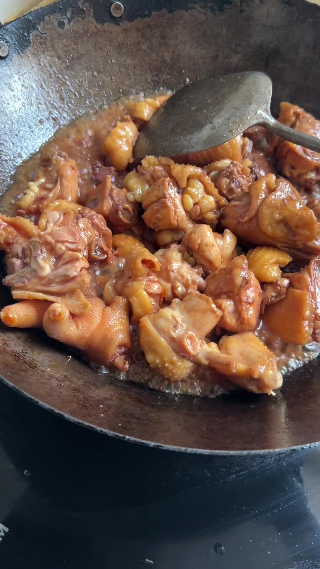 分享家庭版熬炒鸡，自己做的超香，大家快来试试！