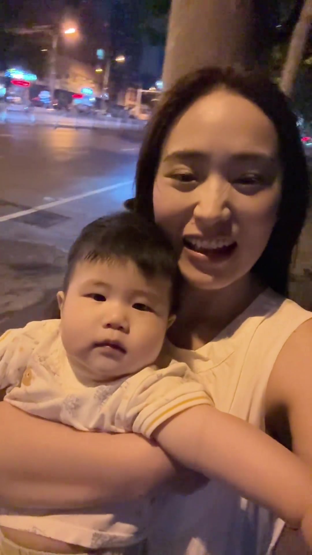 宝宝理发记,泽泽紧张又可爱,全程欢乐笑声不断