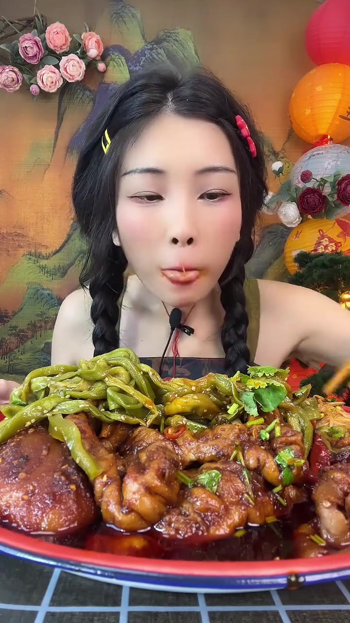 香锅辣卤肥肠贡菜有喜欢的吗
