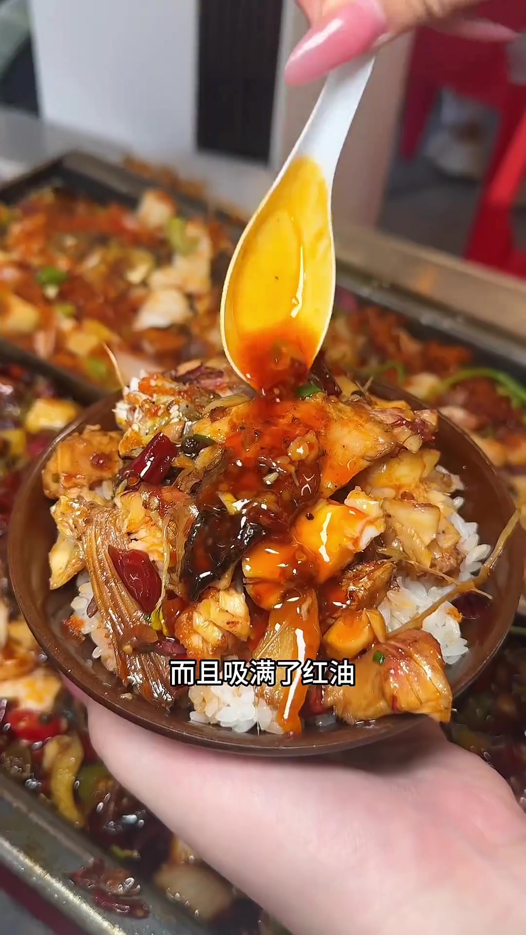 可惜你不是恩施人，不知道宣恩烤活鱼有多好吃！