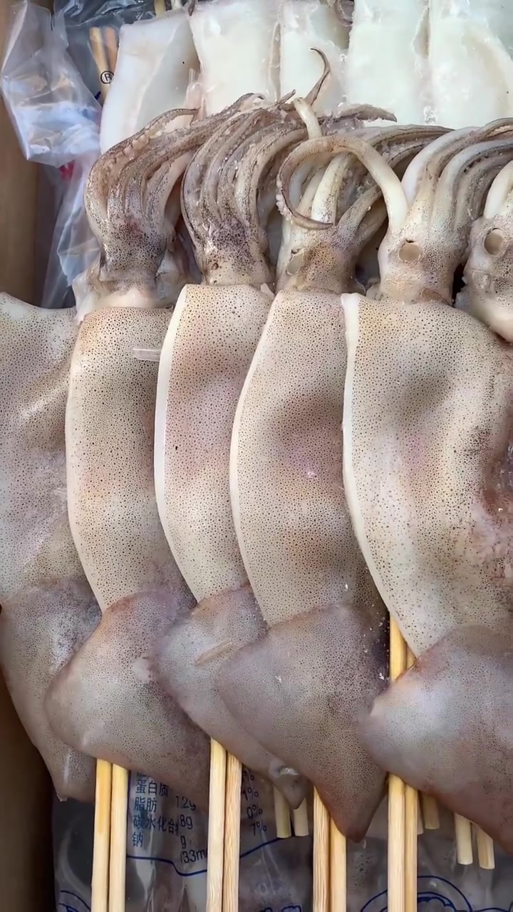 大克数鱿鱼串多大?用尺子量给大家看