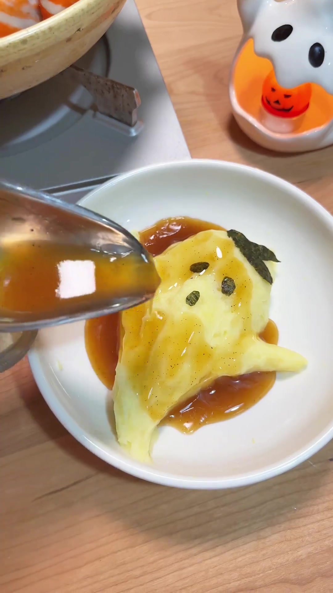 今天吃万圣节版蔬菜锅和鸡汁土豆泥！我喜欢的清淡口味