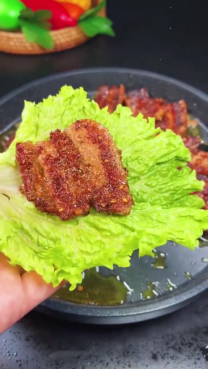 烤五花肉一定要吃滋滋冒油的这种，真香！