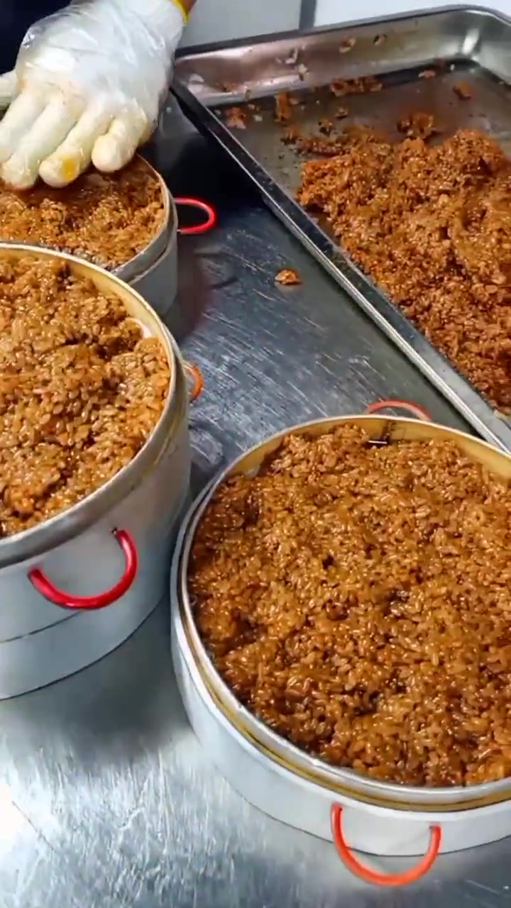 一道糯米凤鹅,很受欢迎