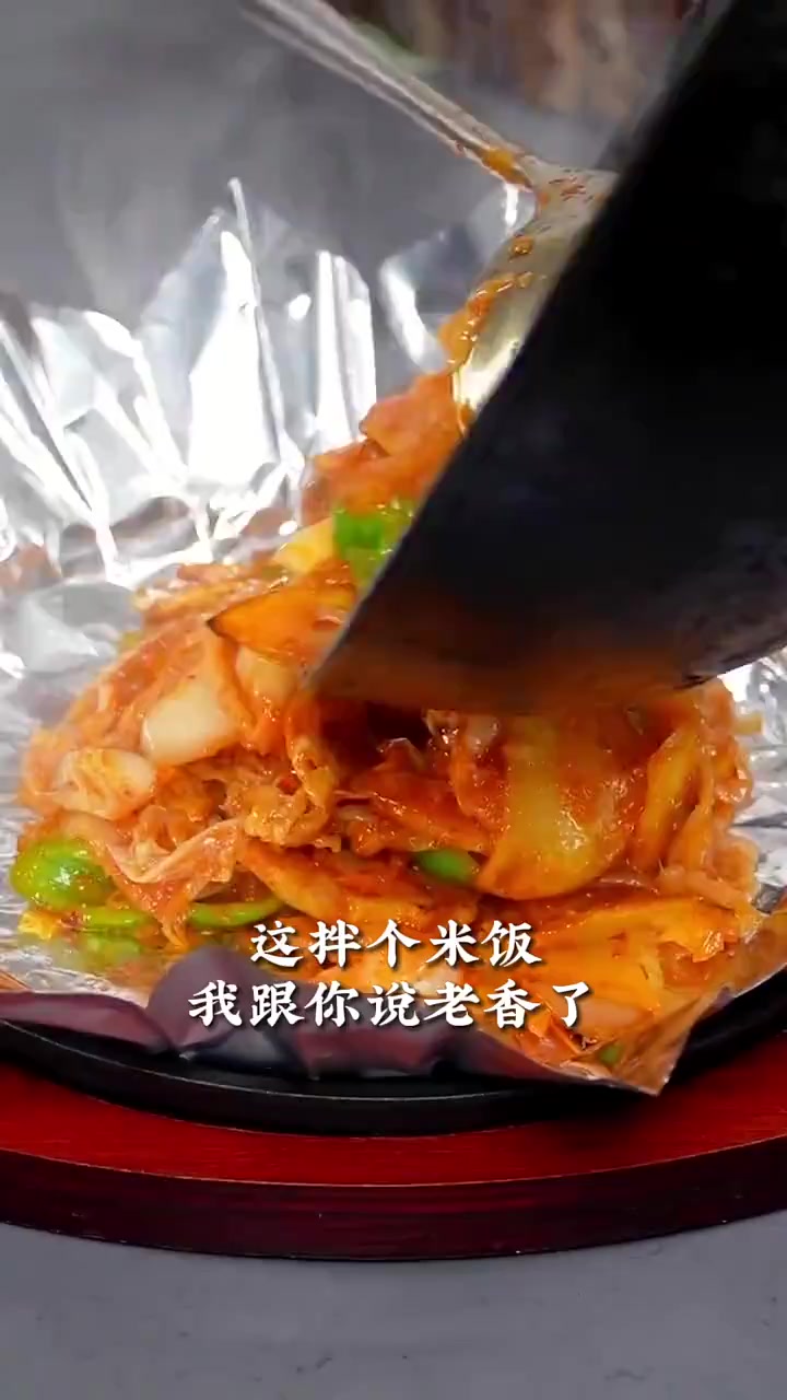 超好吃韩国料理辣白菜炒土豆片,辛辣爽口炫两碗饭!