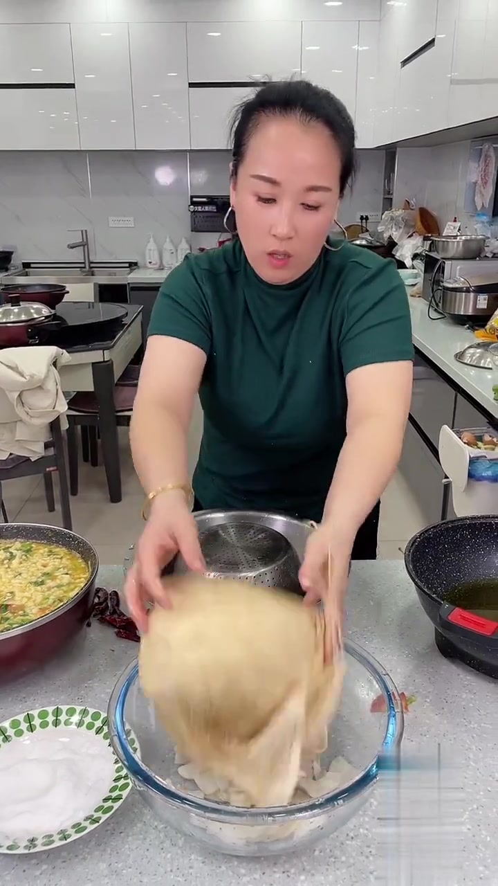 明天早上萝卜咸菜小米粥