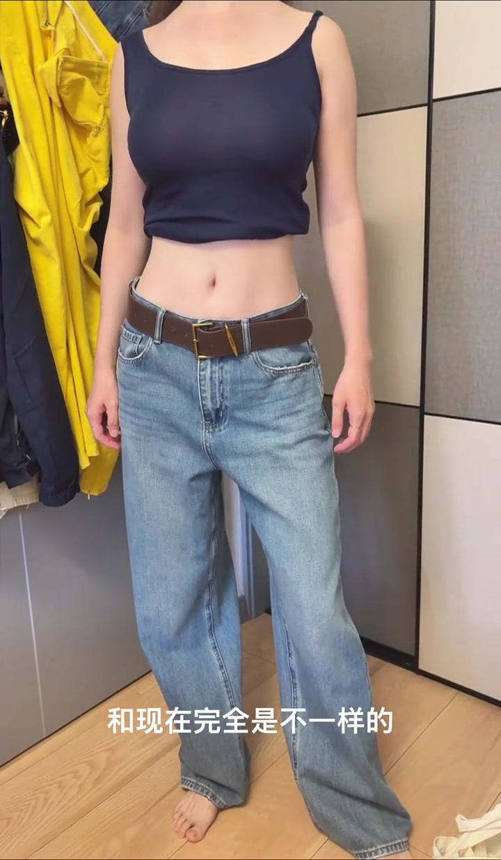 吃螺蛳粉,喝奶茶,品尝美食无忧无虑