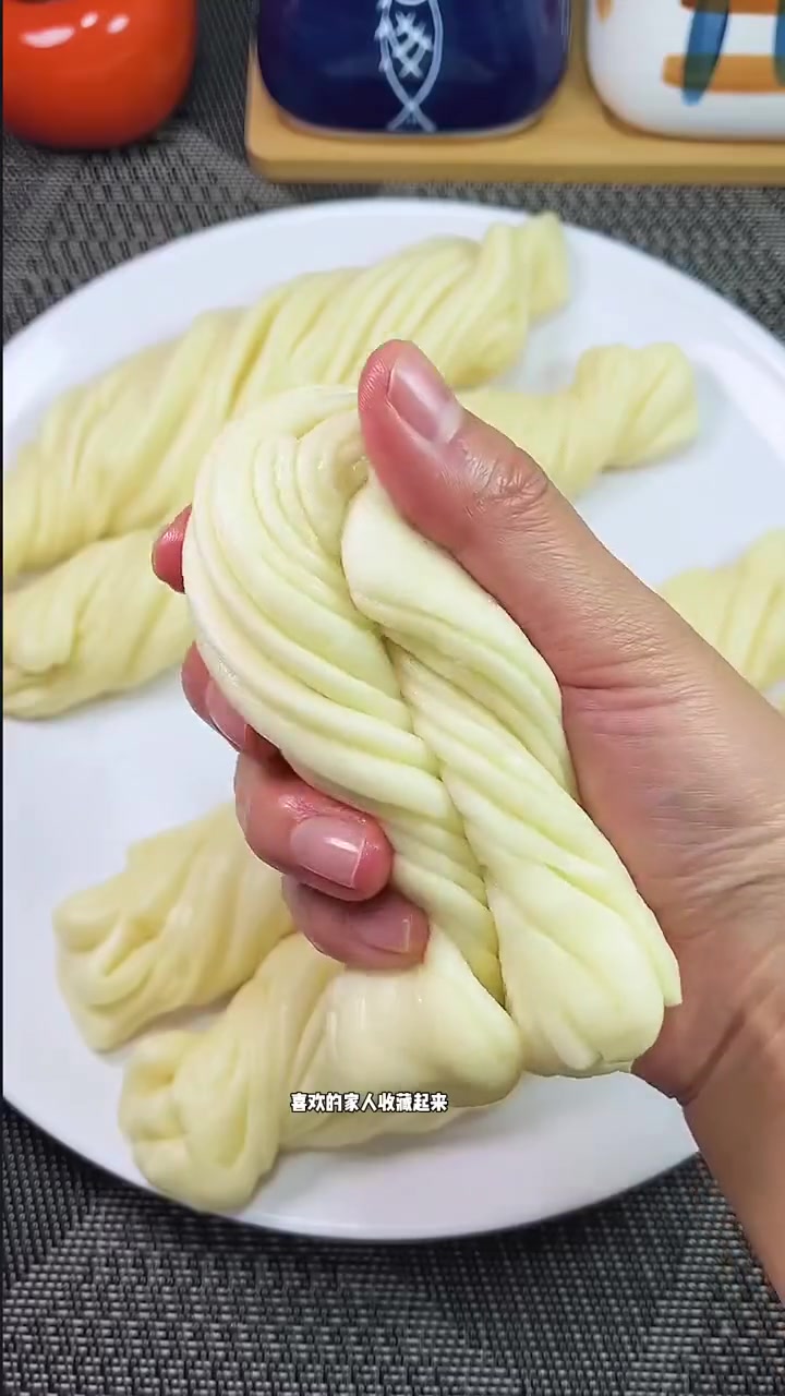 简单几步!在家轻松做出千层花卷,快来试试吧!