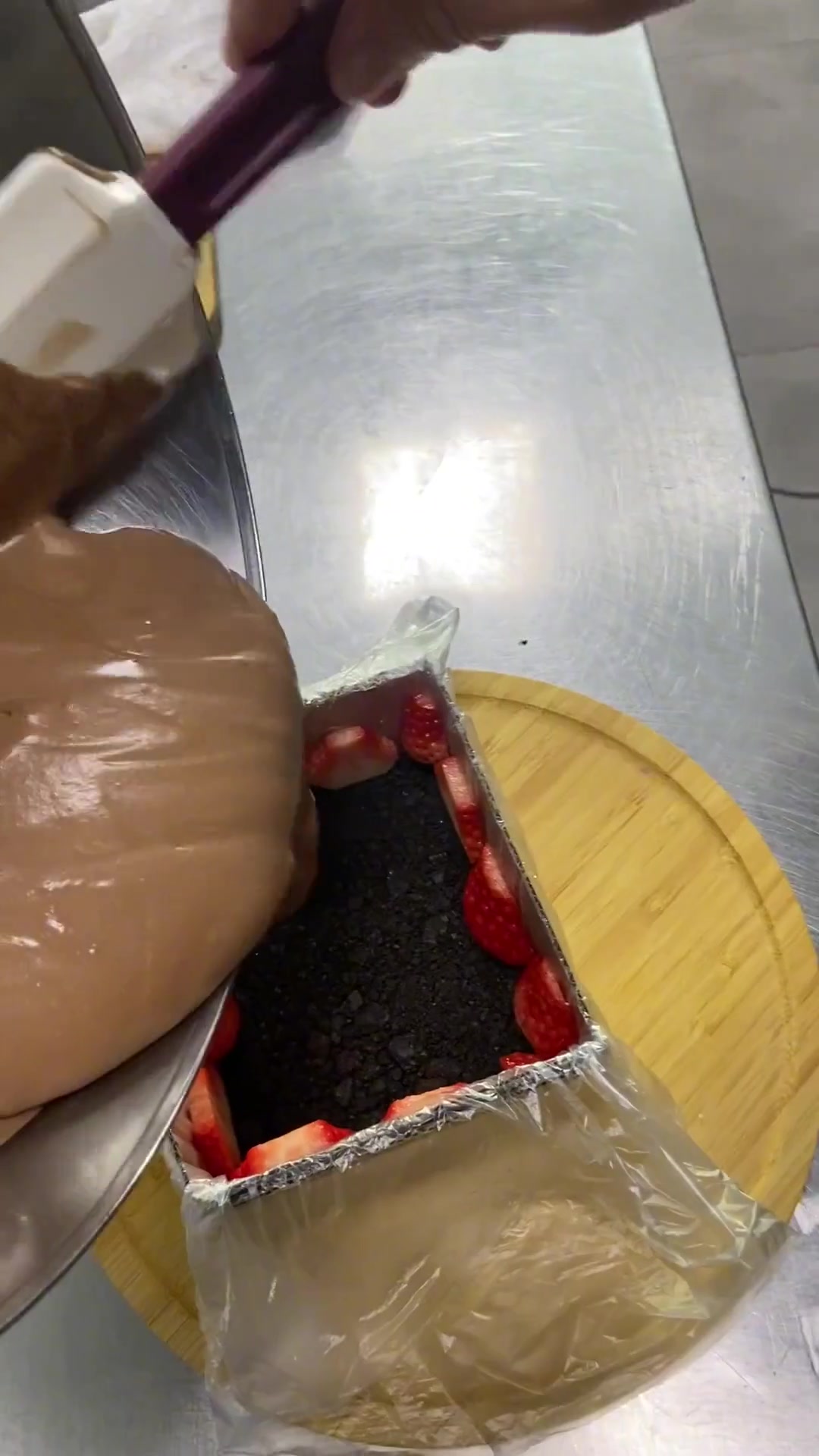 没有烤箱没有空气炸锅没有模具,简简单单做一款巧克力慕斯~