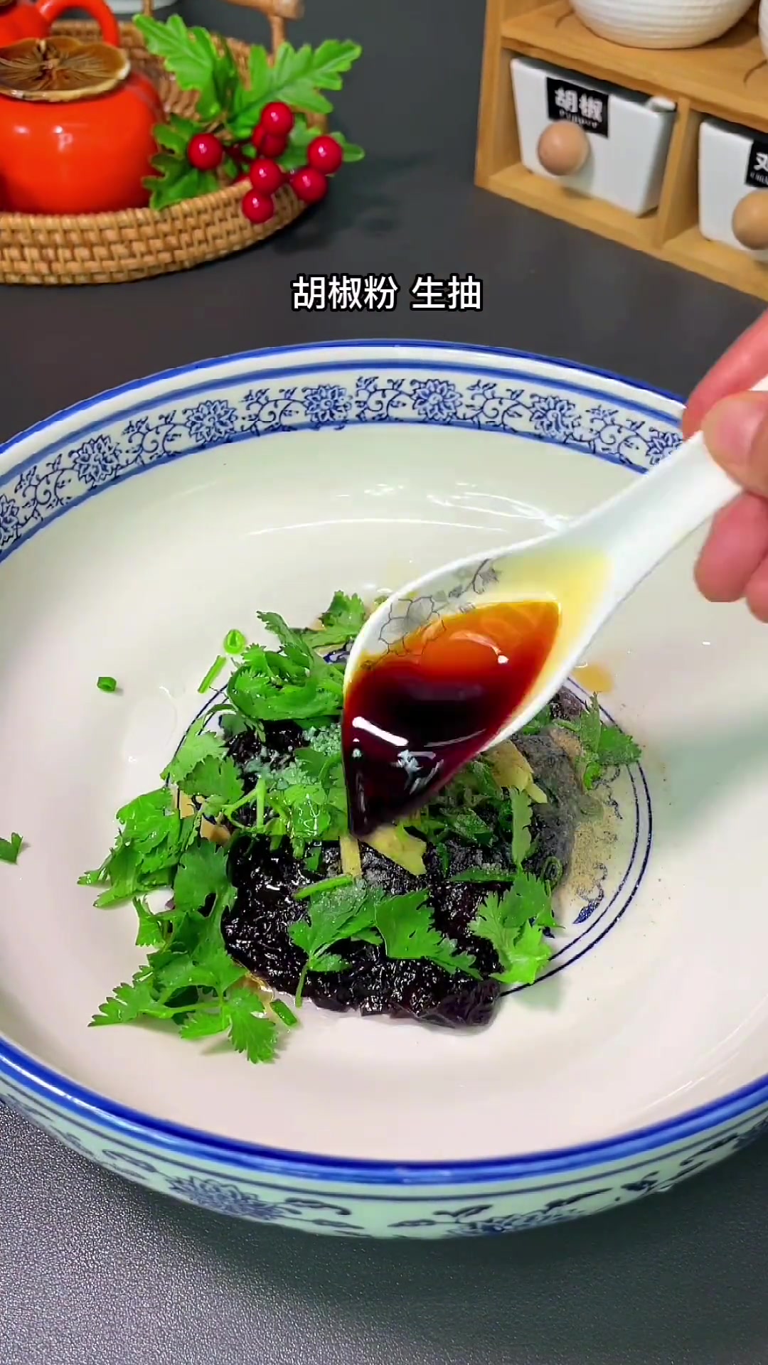 紫菜蛋花汤按照我的方法做,汤鲜味美,鸡蛋不散花还不腥,非常好喝