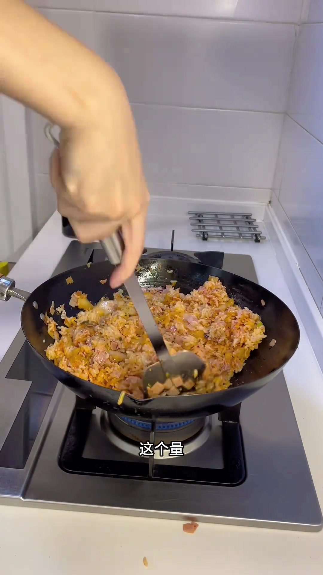 在家做辣白菜炒饭