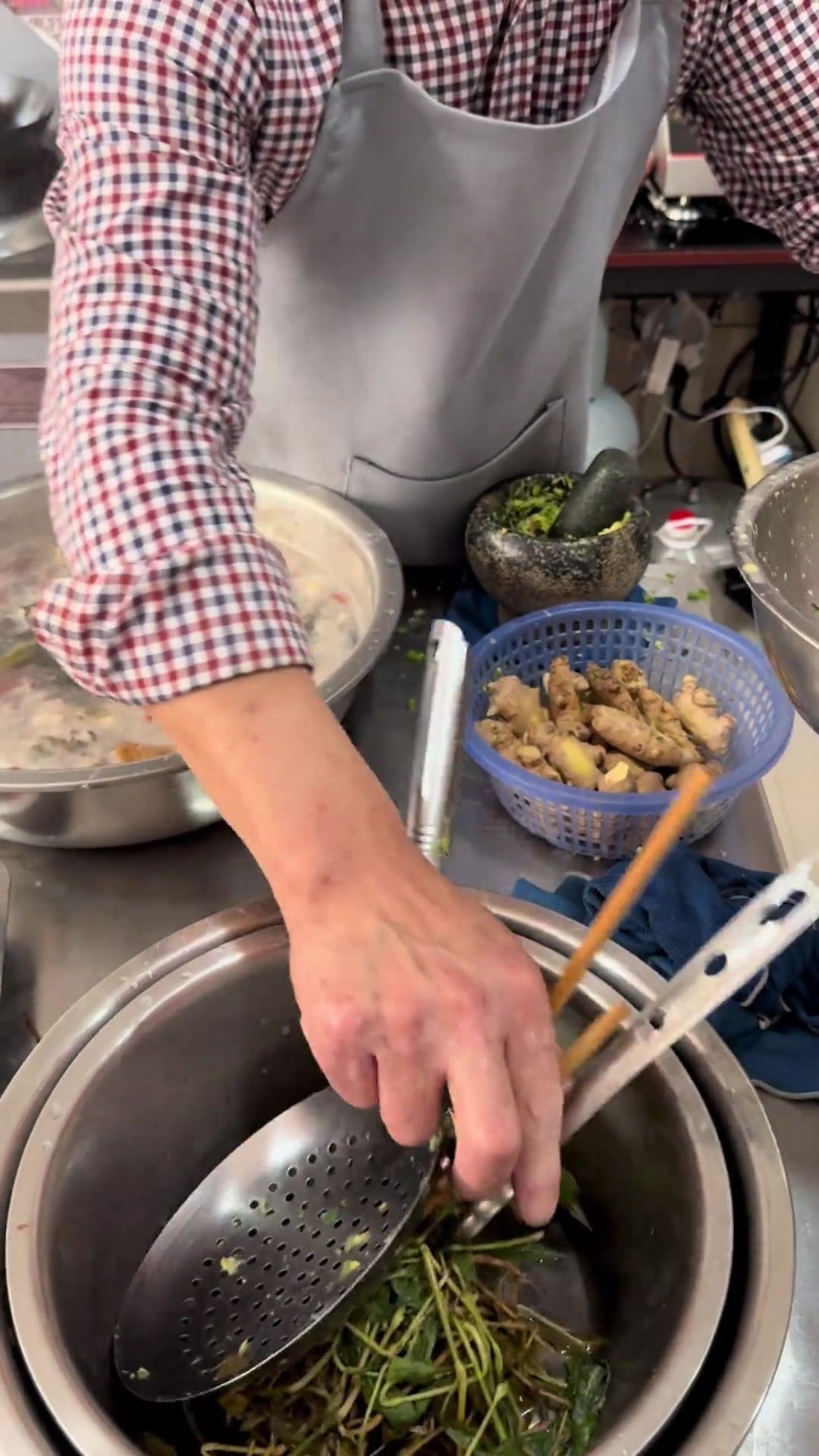 福建连城特色早餐九门头涮酒，号称“一餐吃掉一头牛”喝早酒！