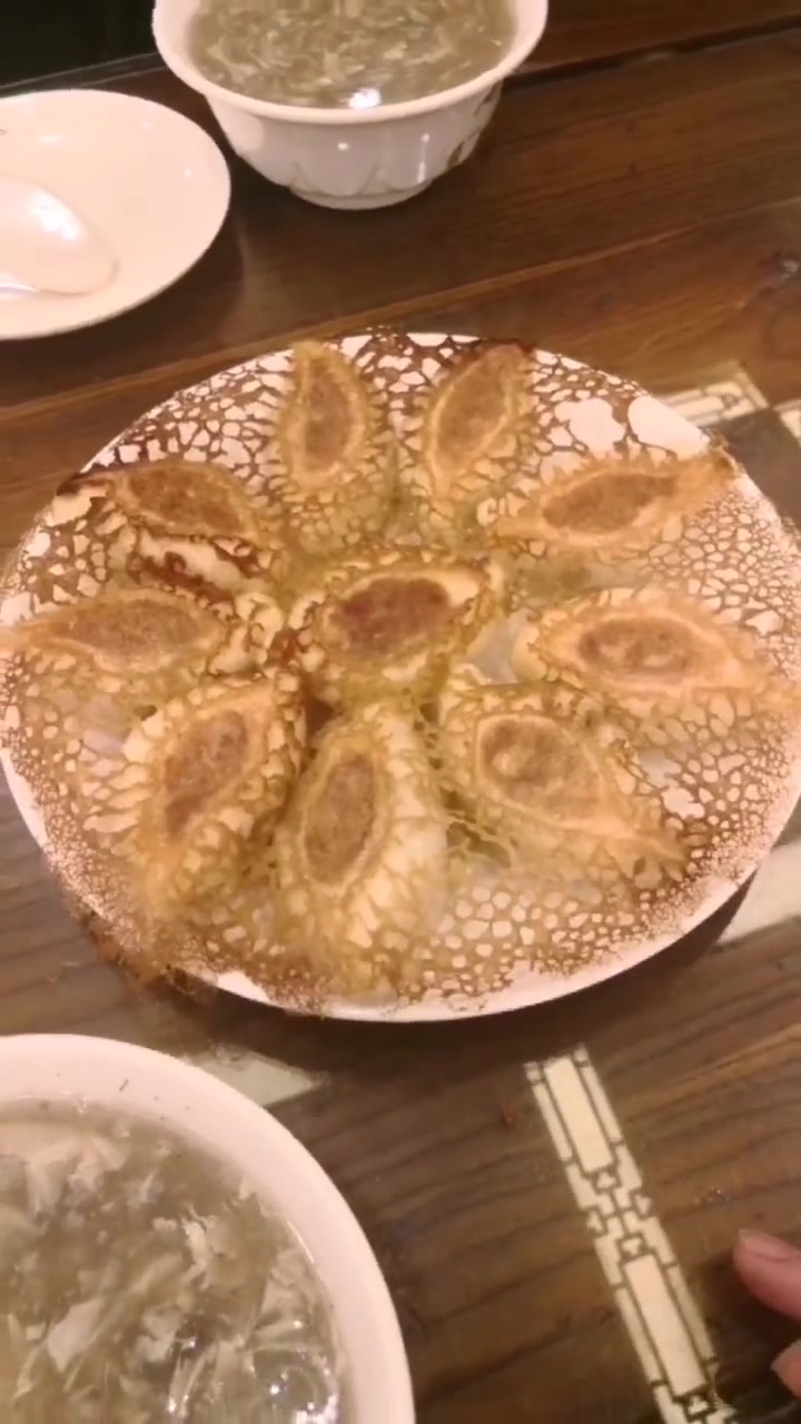 两来风的包子辣汤!
