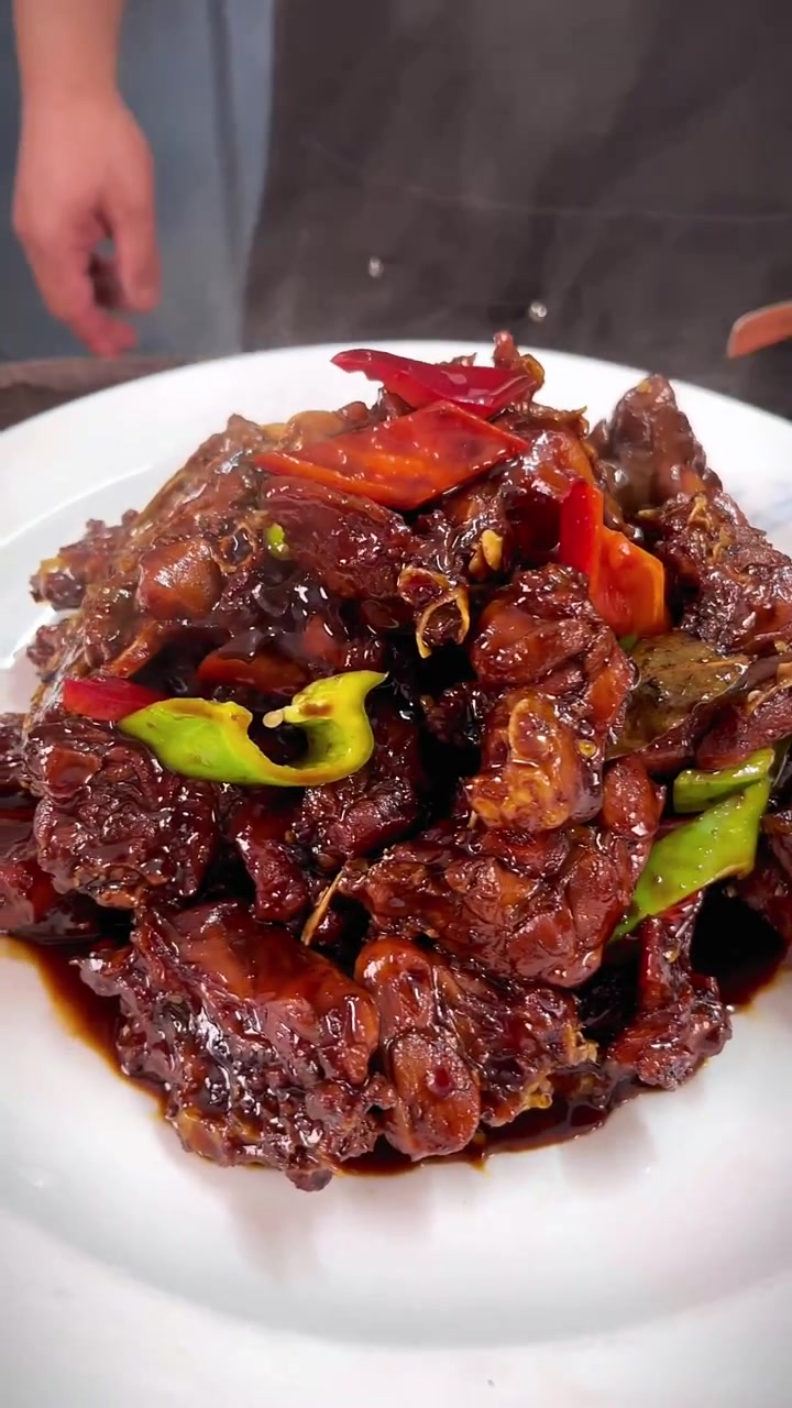 在家做红烧兔子，这几步超关键，味道绝了！