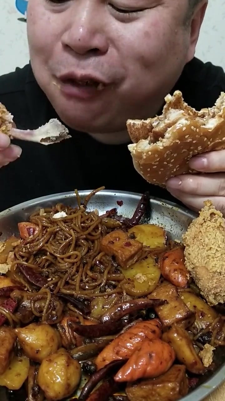 麻辣香锅,炸鸡腿,汉堡