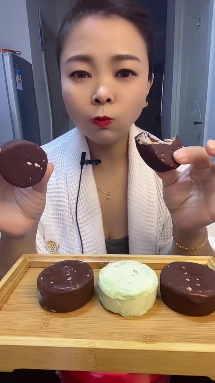 香草味香过巧克力苦甜口味大PK你爱啥