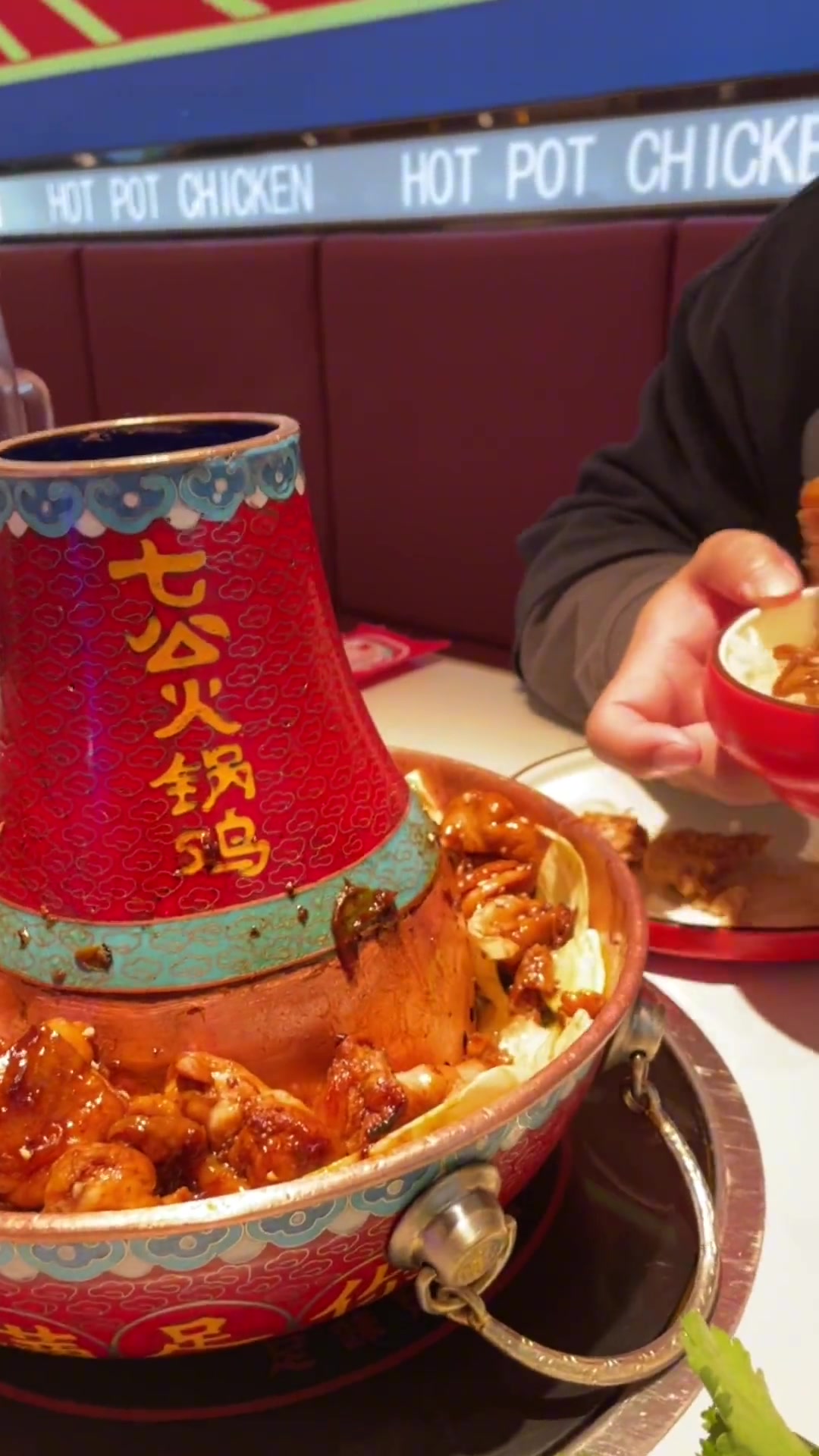 吃东西前切记先查看热量表