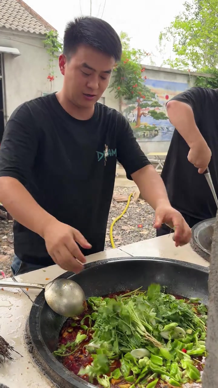 红烧鱼块,配上蛋炒饭!蛋炒饭有点失败、下次再努力哈哈哈!