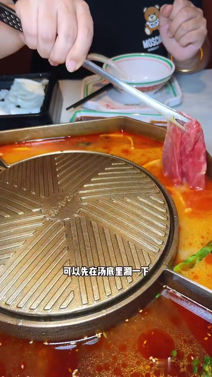 就算打车也要来吃一次，因为这是在深圳基本吃不到的泰式烤肉火锅，重点是现在138就能吃到如此