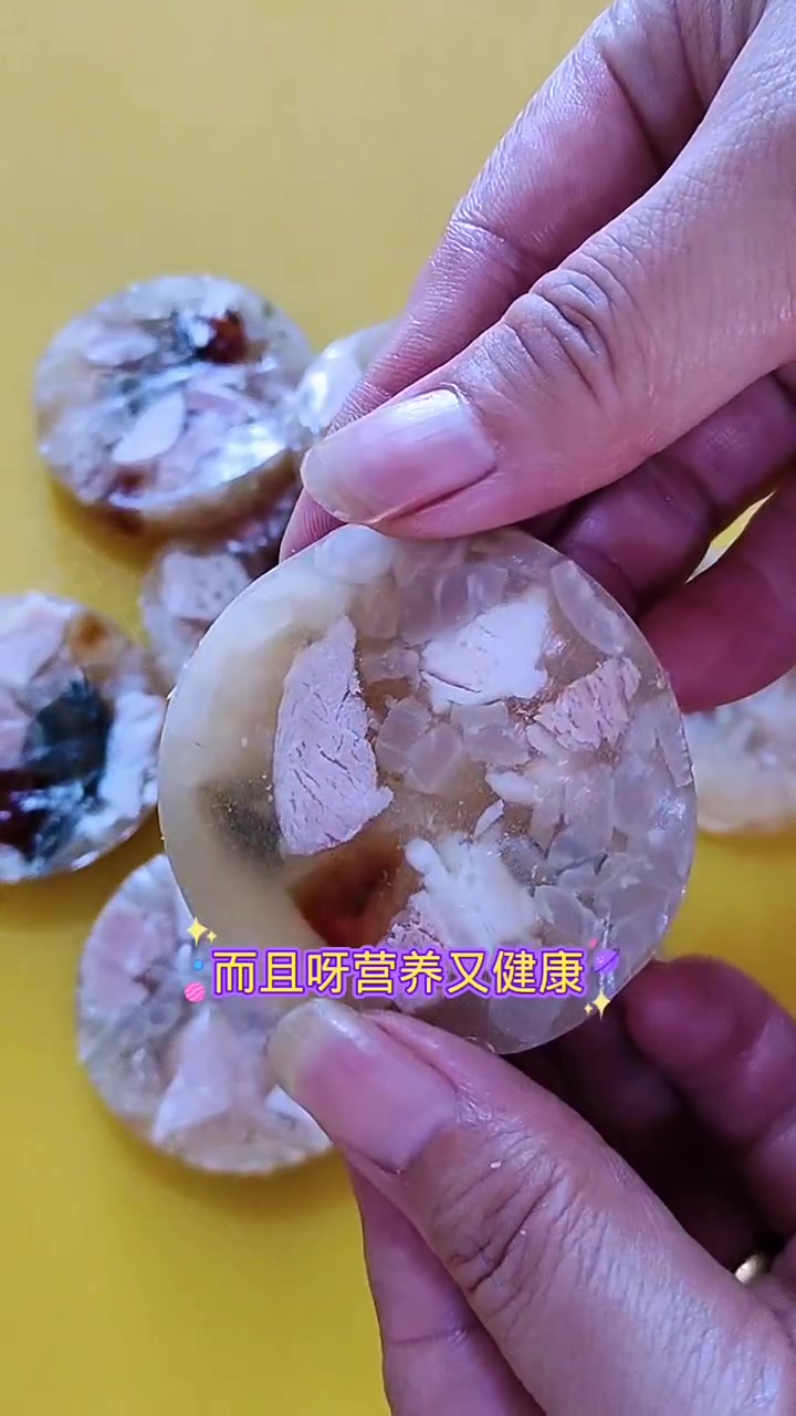 自己做的松花肉块肠，QQ弹弹嘎嘎好吃