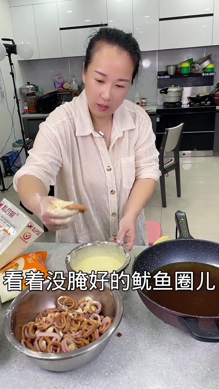 超简单炸鱿鱼圈教程，好吃到爆！