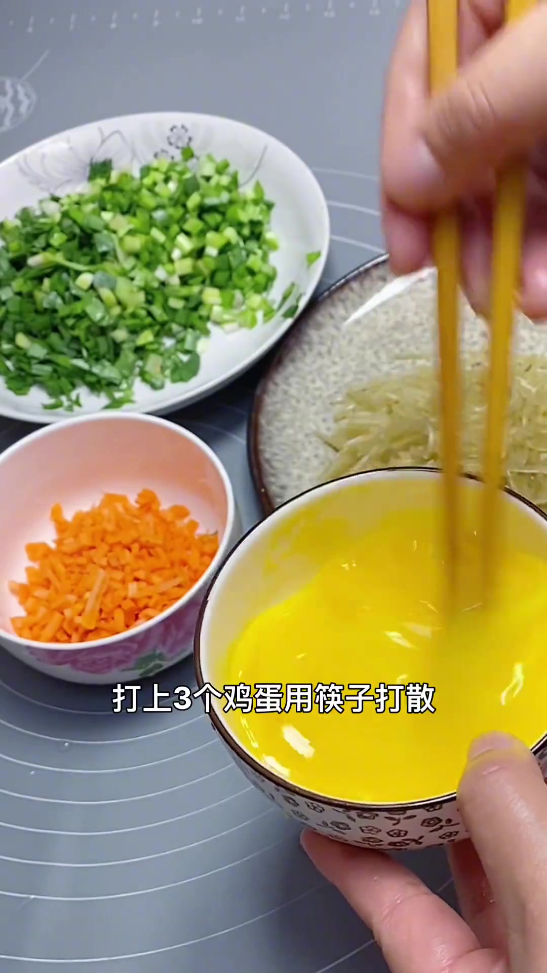 这个喜欢吗?我教你怎么才能炸出不油不腻,不露馅的菜角