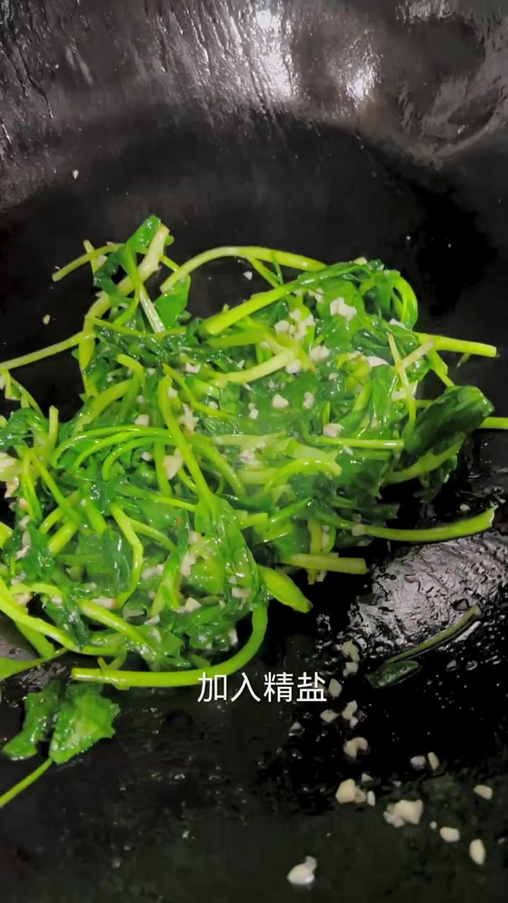 饭店碧绿脆嫩不出汤鸡毛菜做法大公开