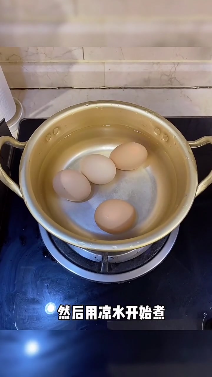 看似简单的白水煮鸡蛋，也有很多细节要注意，和大家分享一下