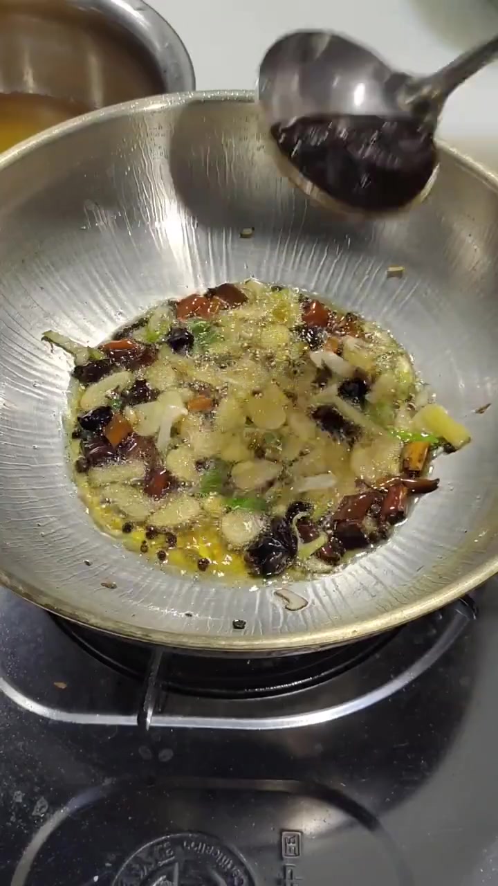 家常焖鲅鱼做法，味鲜肉嫩超好吃！