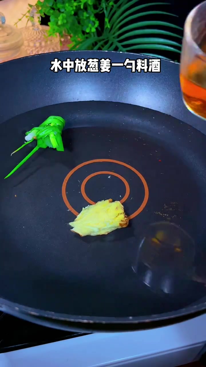 葱油秋葵蛏子肉鲜香滑嫩,全家都爱吃