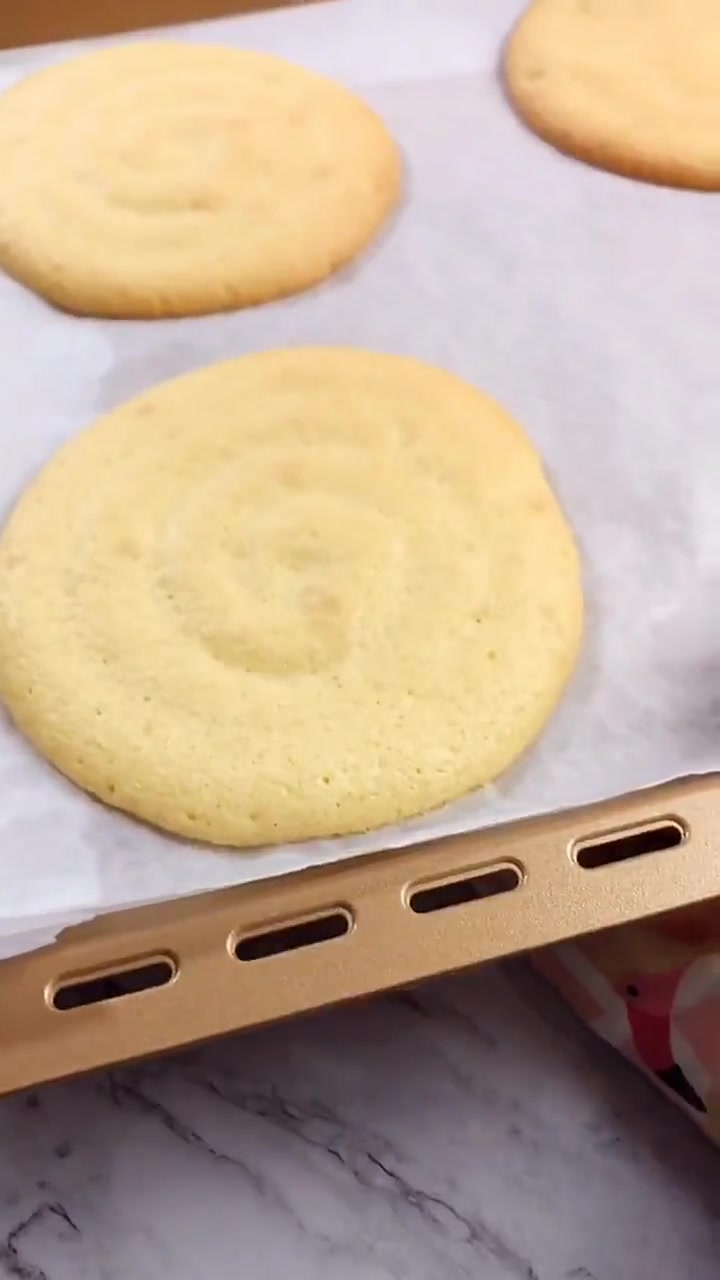双层夹心蛋糕做法教学