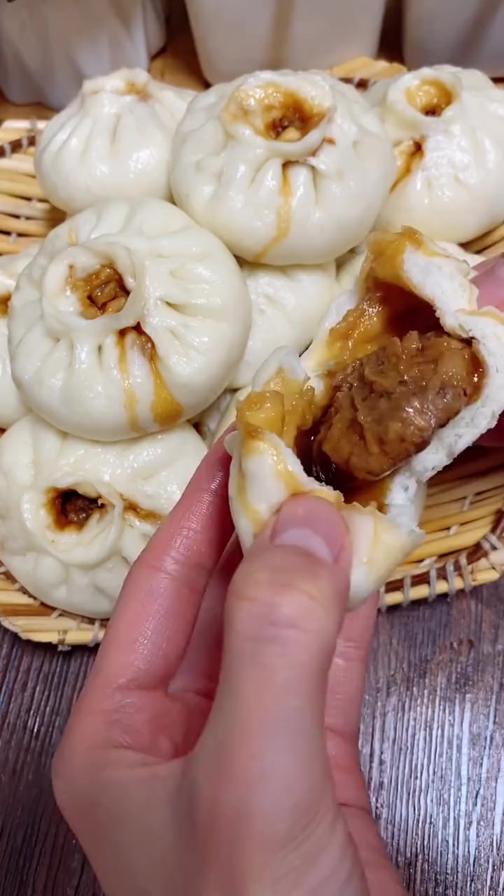 香菇猪肉馅包子这样调馅,超好吃